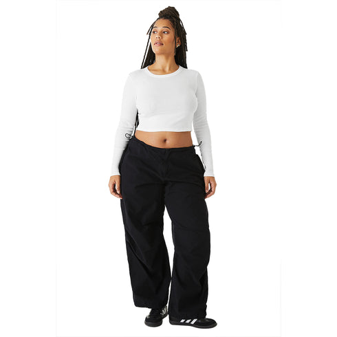 Women's Micro Rib Long Sleeve Baby Tee Solid White Blend Blend front model