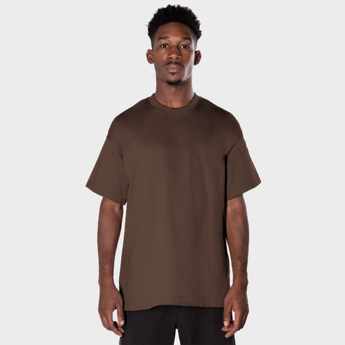 Heavy Core Tee Brown Model Shot