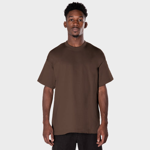 Heavy Core Tee Brown Model Shot
