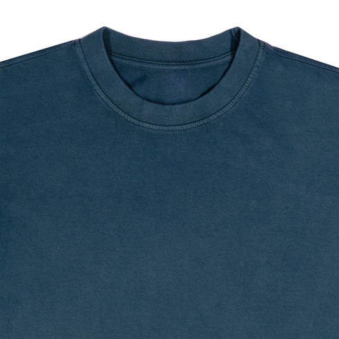 heavyweight pigment tee harbor blue close up