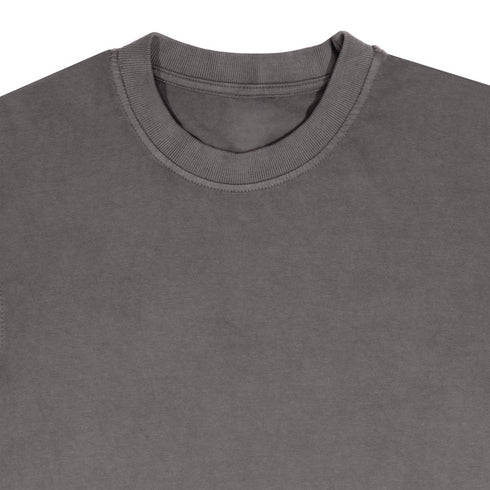 heavyweight pigment tee tornado close up